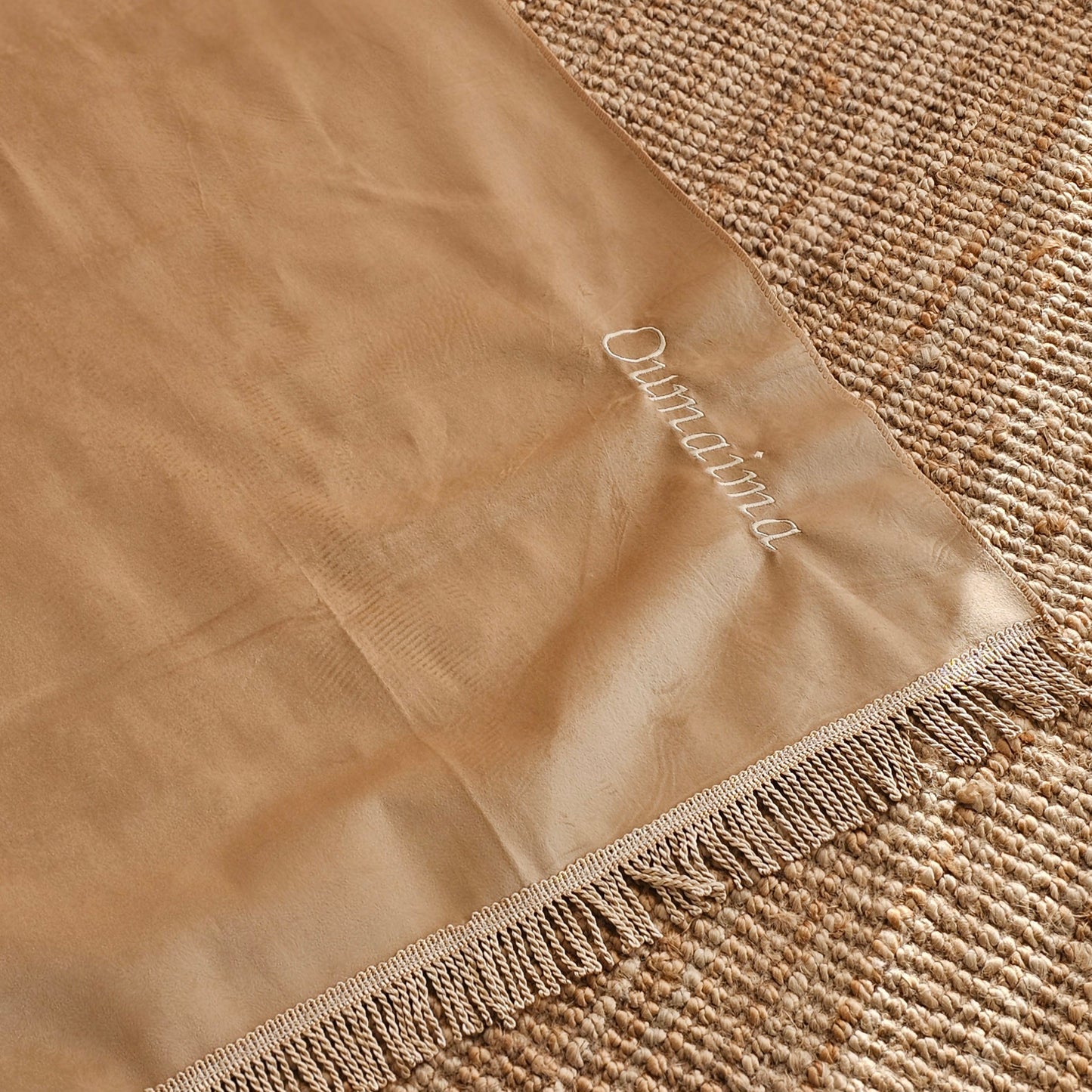 Gebedskleed geborduurd naam taupe